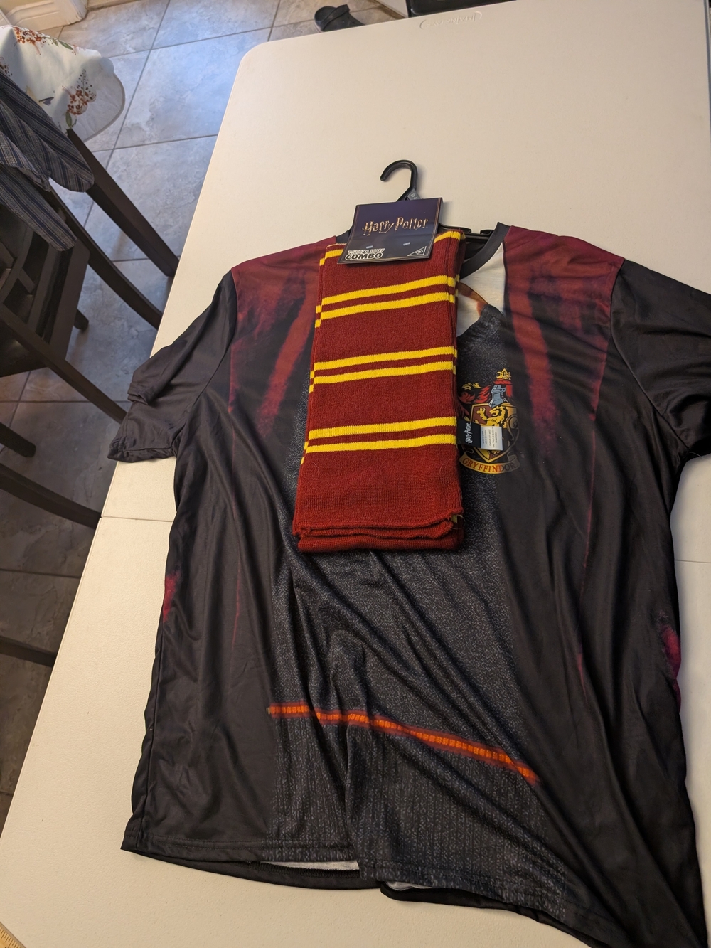 Brand New Harry Potter Themed Cosplay Shirt With Scarf